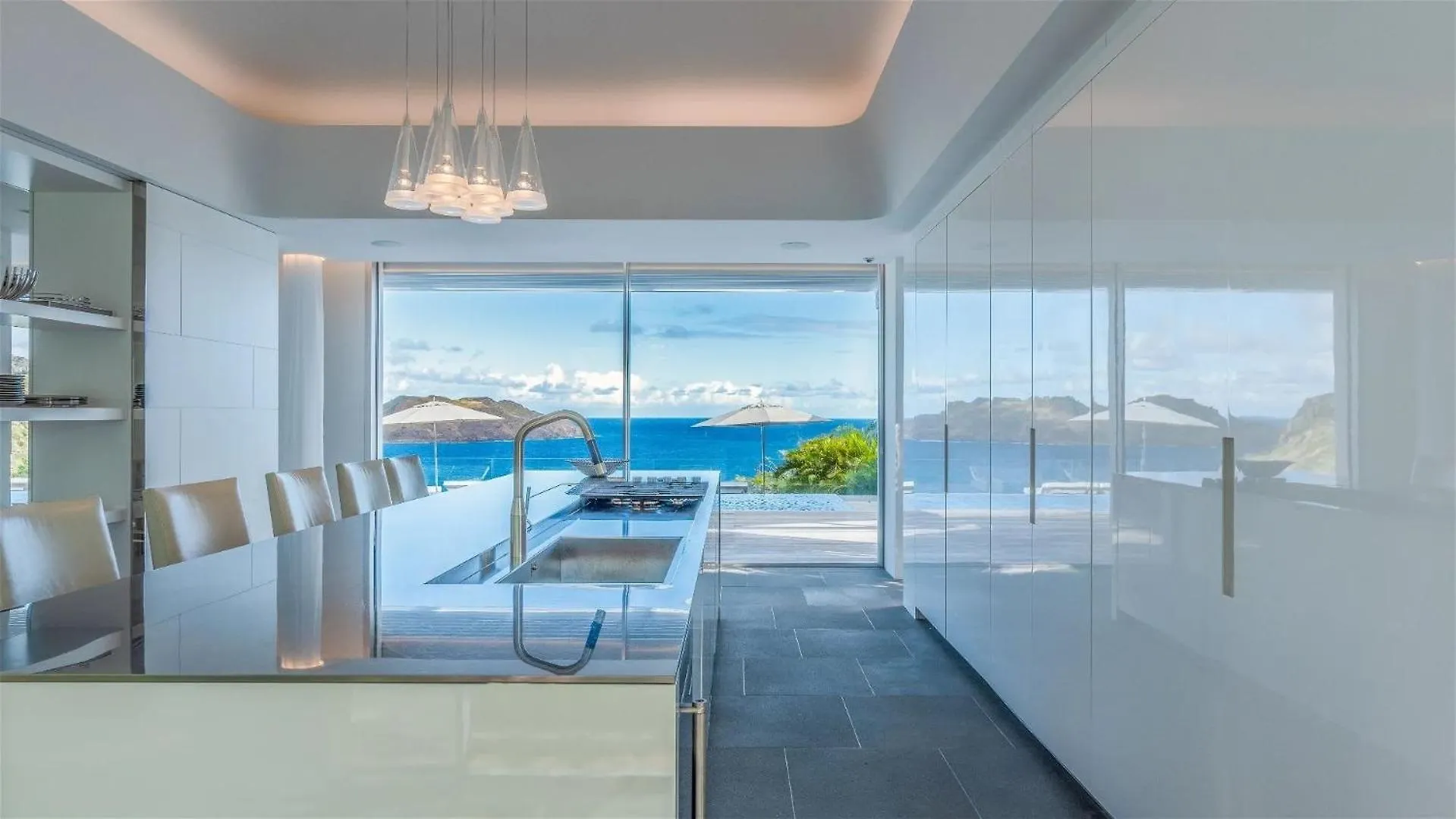 Luxurious Oceanfront Villa In Anse Des Cayes St. Barthelemy 0*,  サン・バルテルミー島