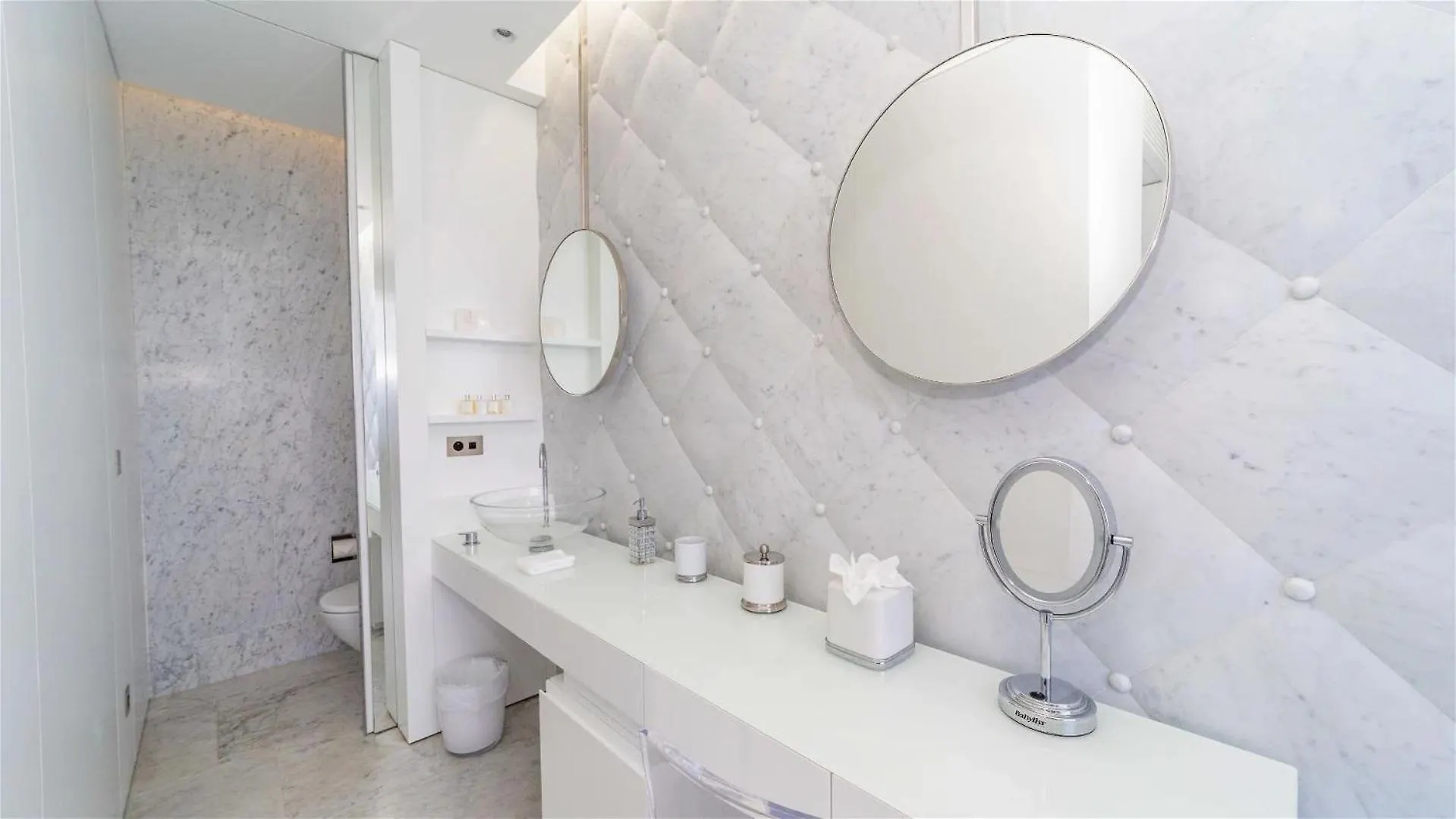 Luxurious Oceanfront Villa In Anse Des Cayes St. Barthelemy サン・バルテルミー島