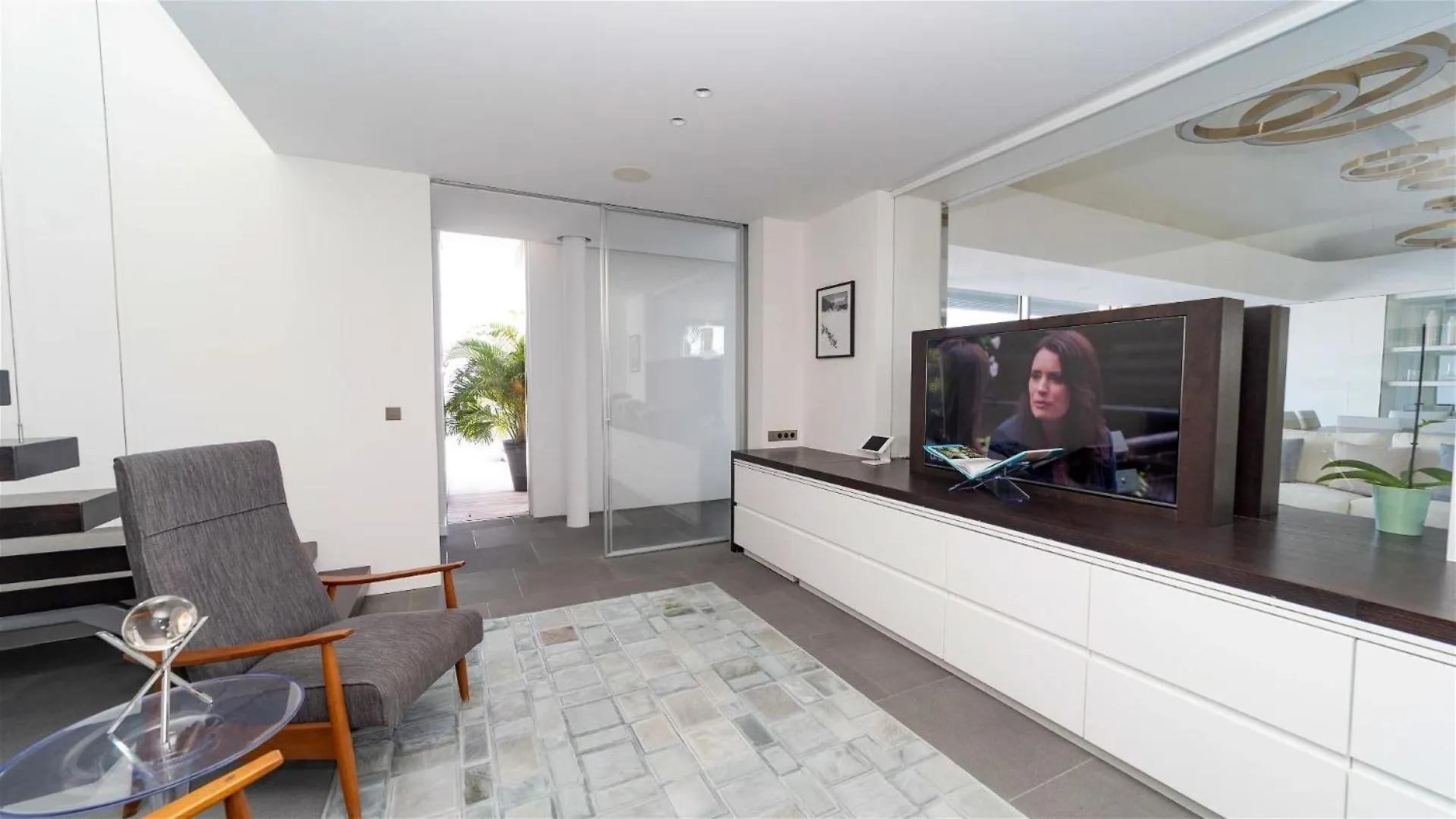 Luxurious Oceanfront Villa In Anse Des Cayes St. Barthelemy 0*,